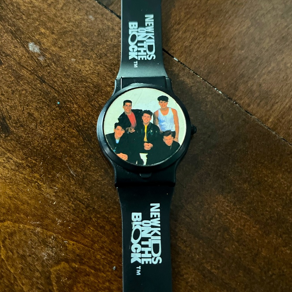 New Kids On The Block 1990 Vintage Black Digital Watch! (Needs a Battery)